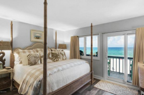 Pinnacle Port #115A by Book That Condo